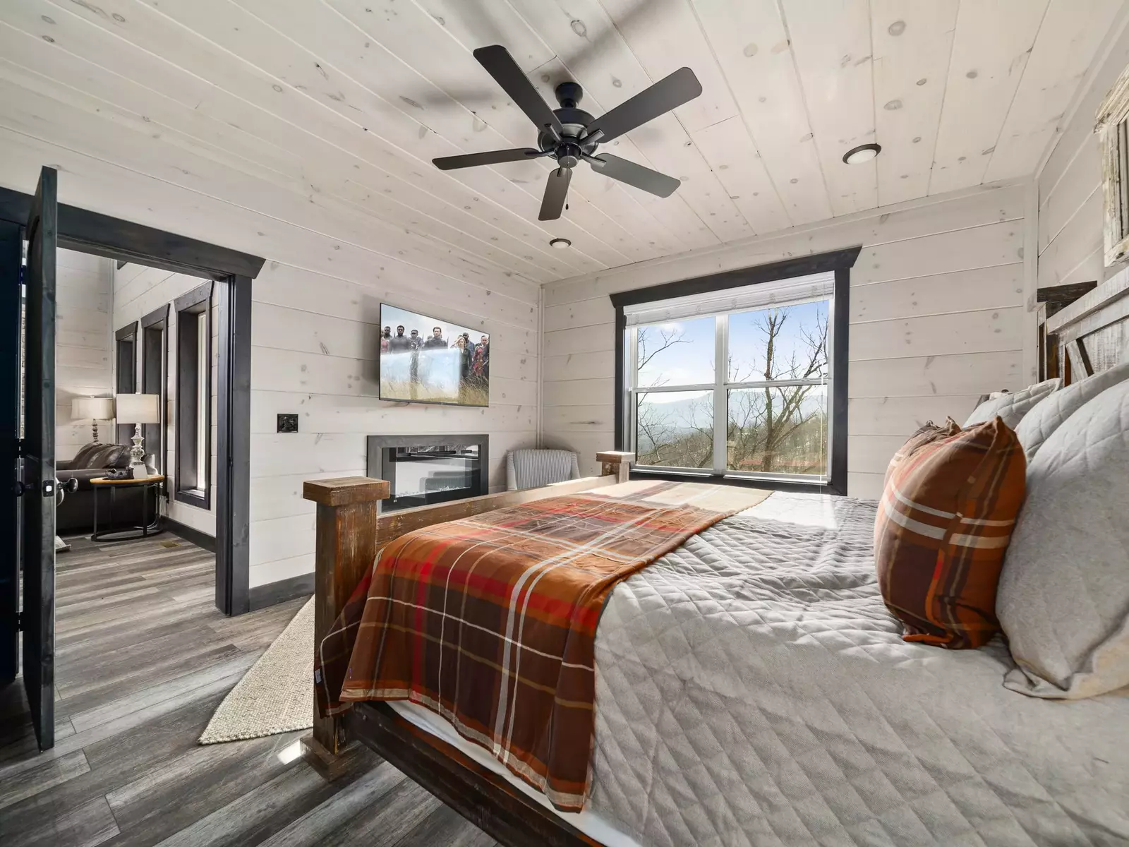 Wild Horse Lodge