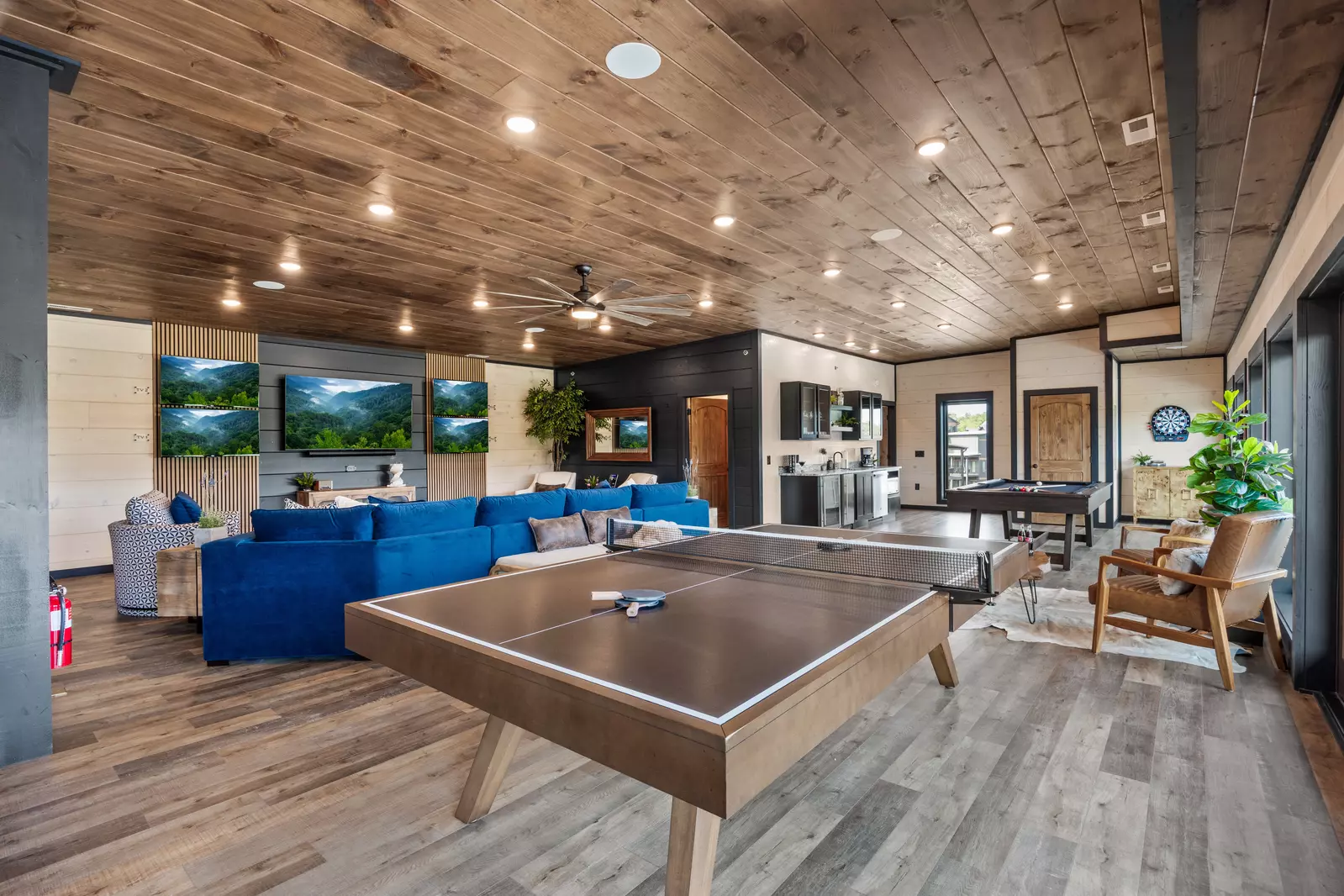 Lazy River Lodge