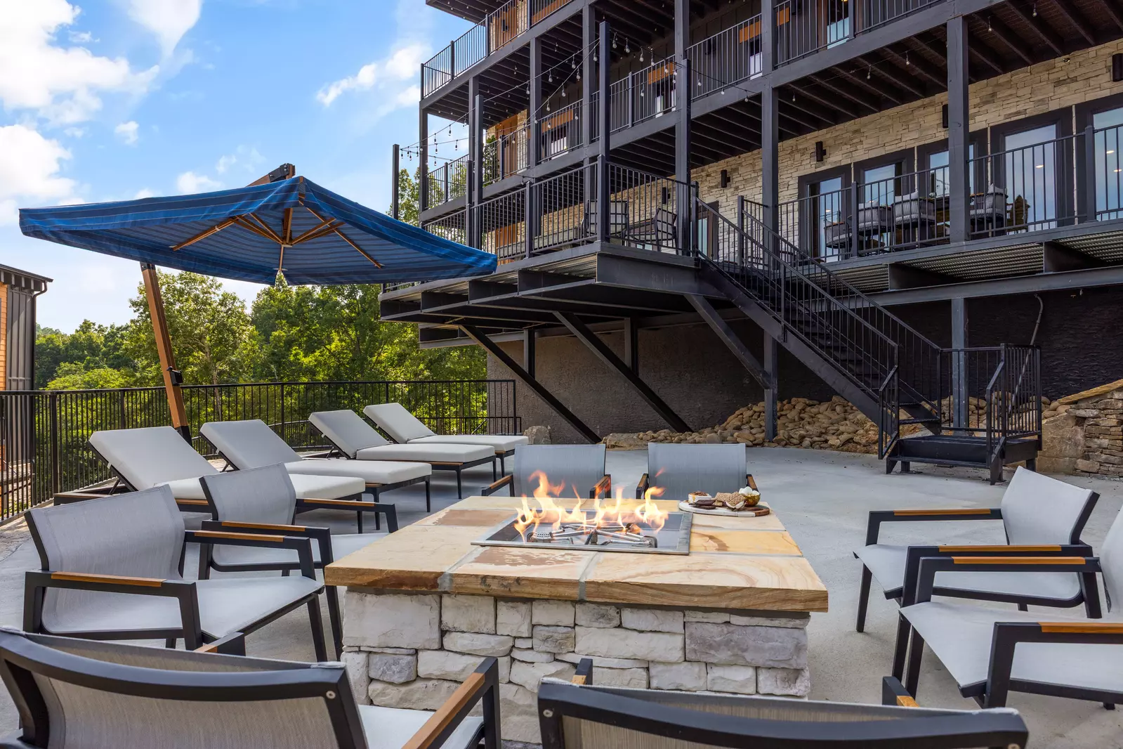 Lazy River Lodge