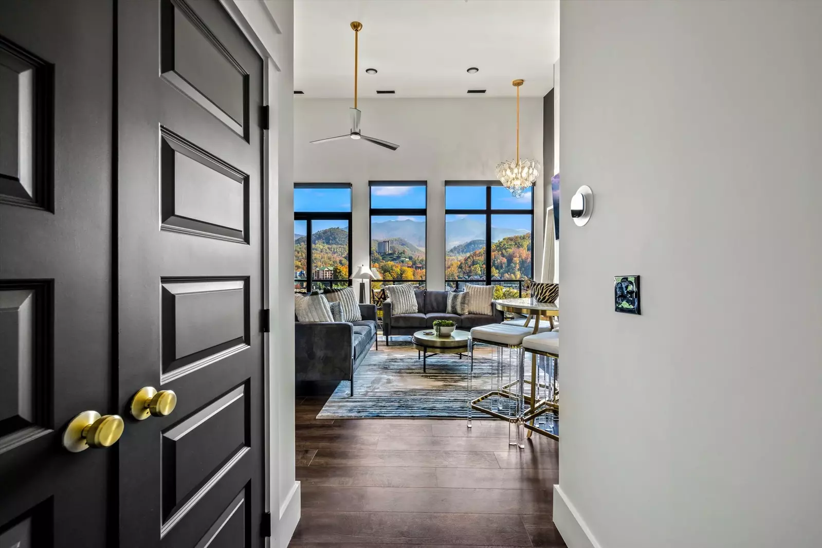 The Overlook at 738 - Unit 4