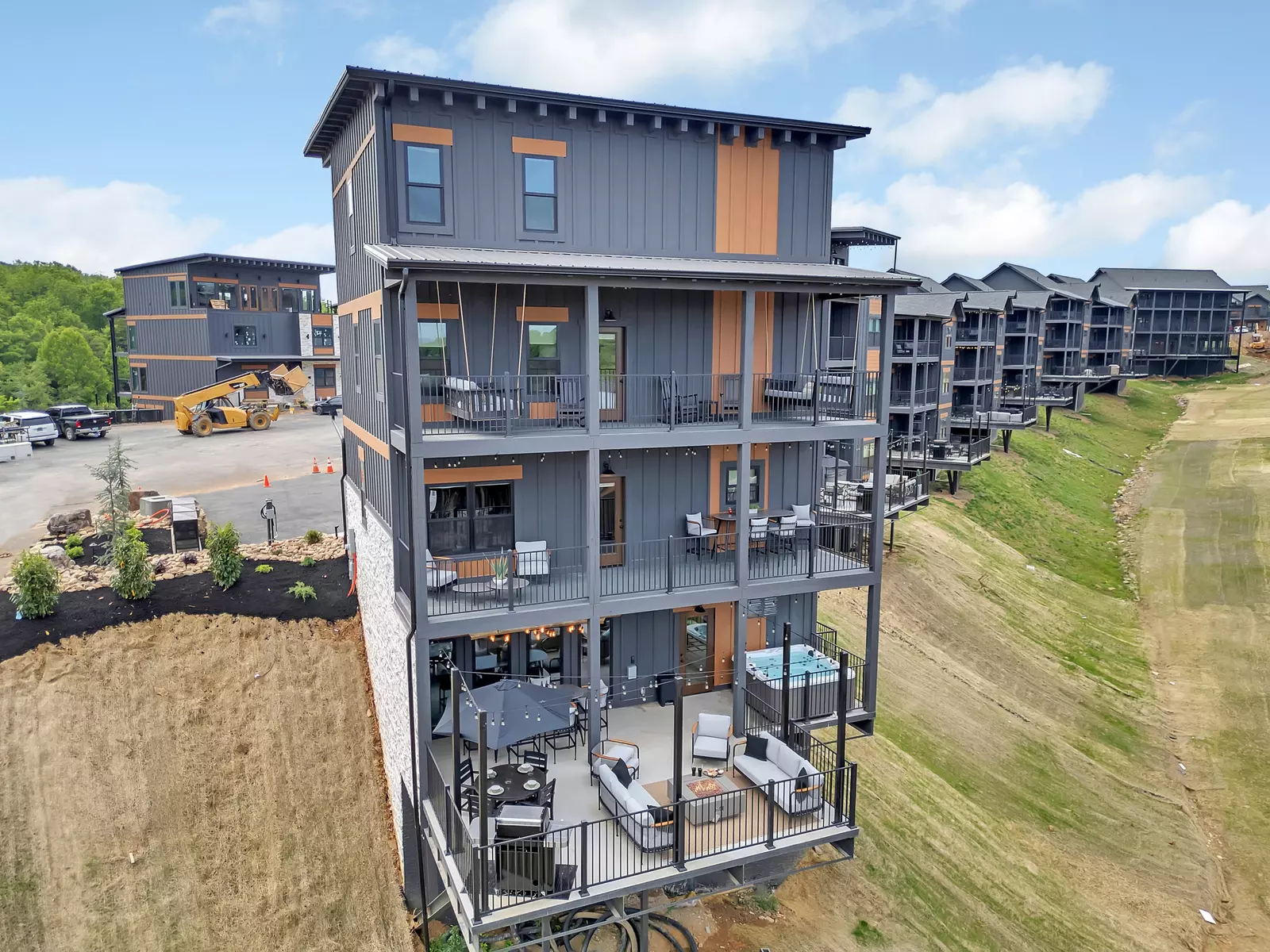 Creekside Lodge