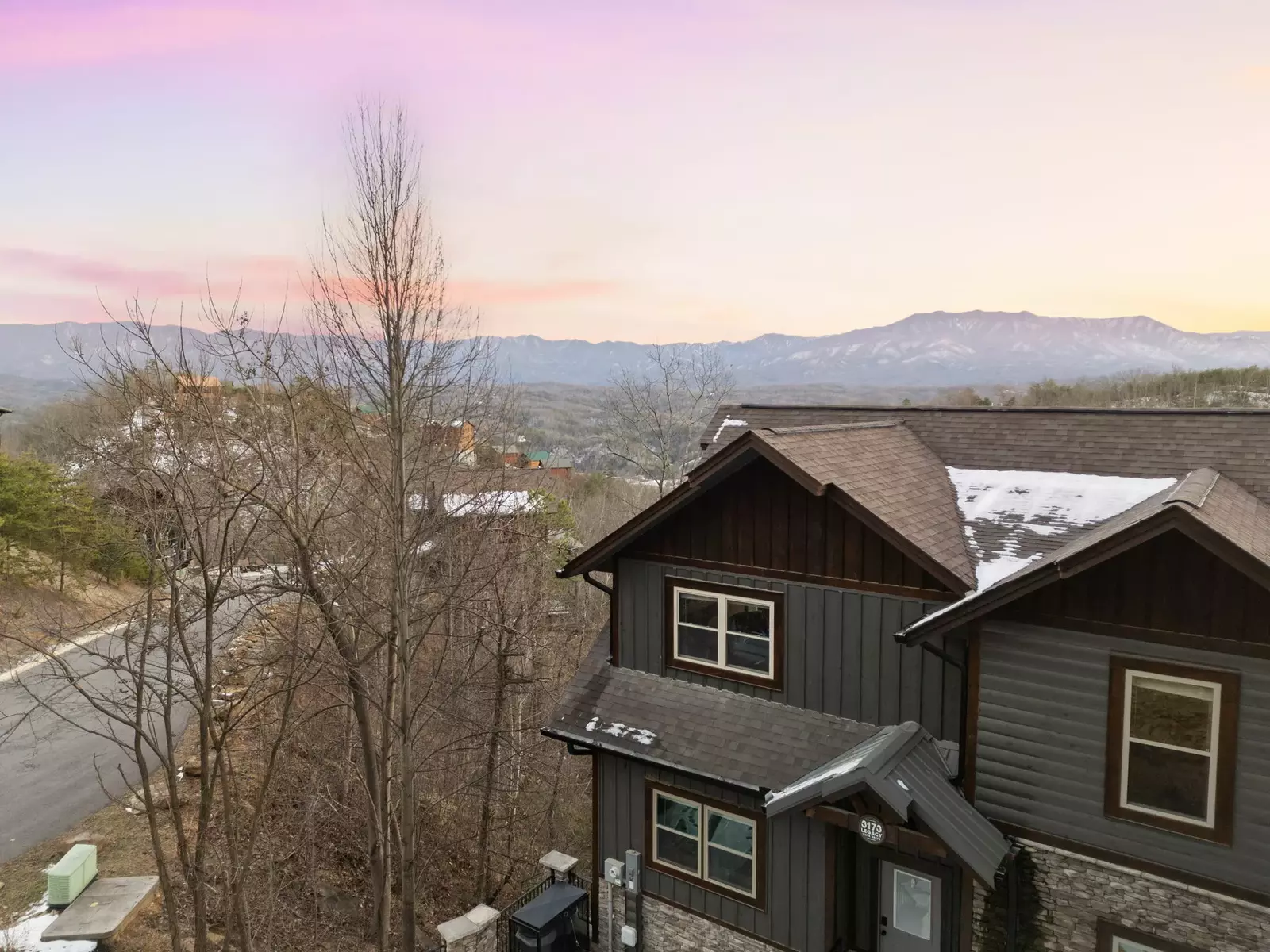 Wild Horse Lodge