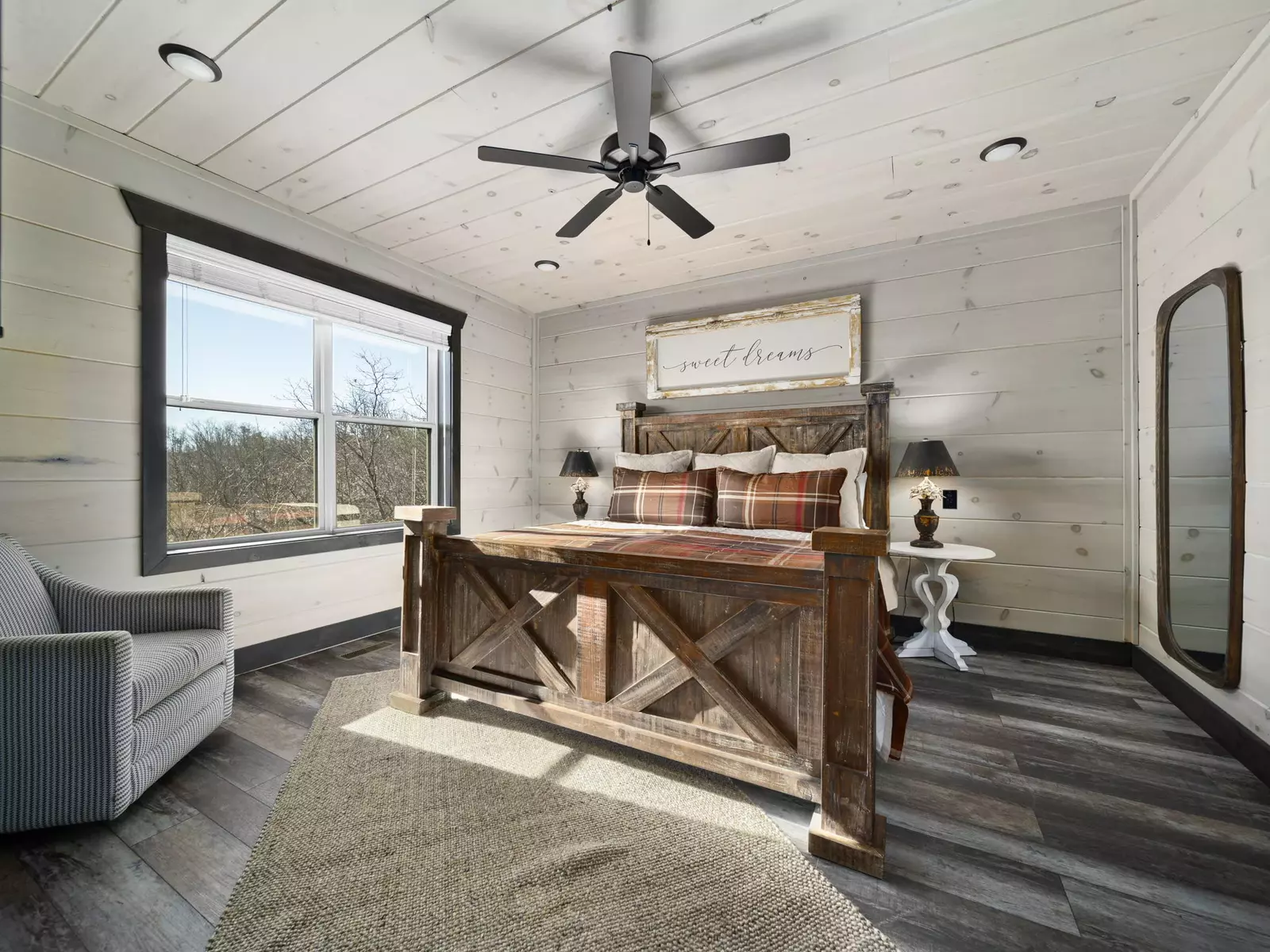 Wild Horse Lodge