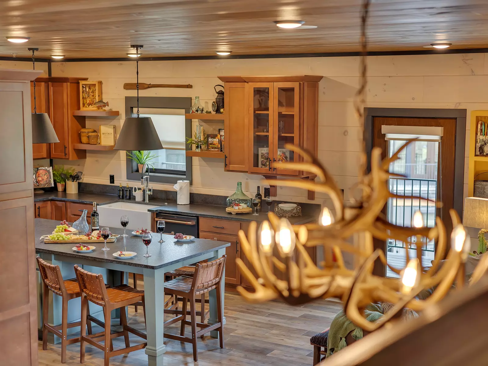 Creekside Lodge