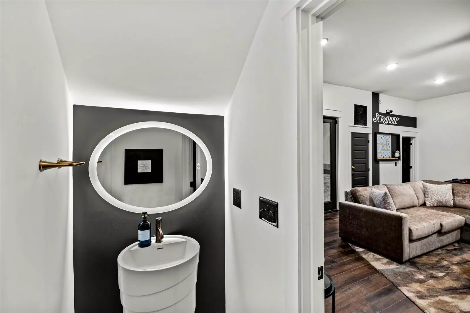 The Overlook at 738 - Unit 6