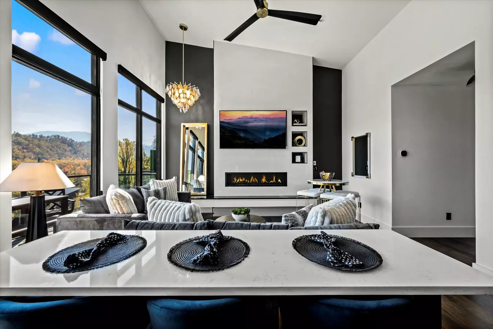 The Overlook at 738 - Unit 4