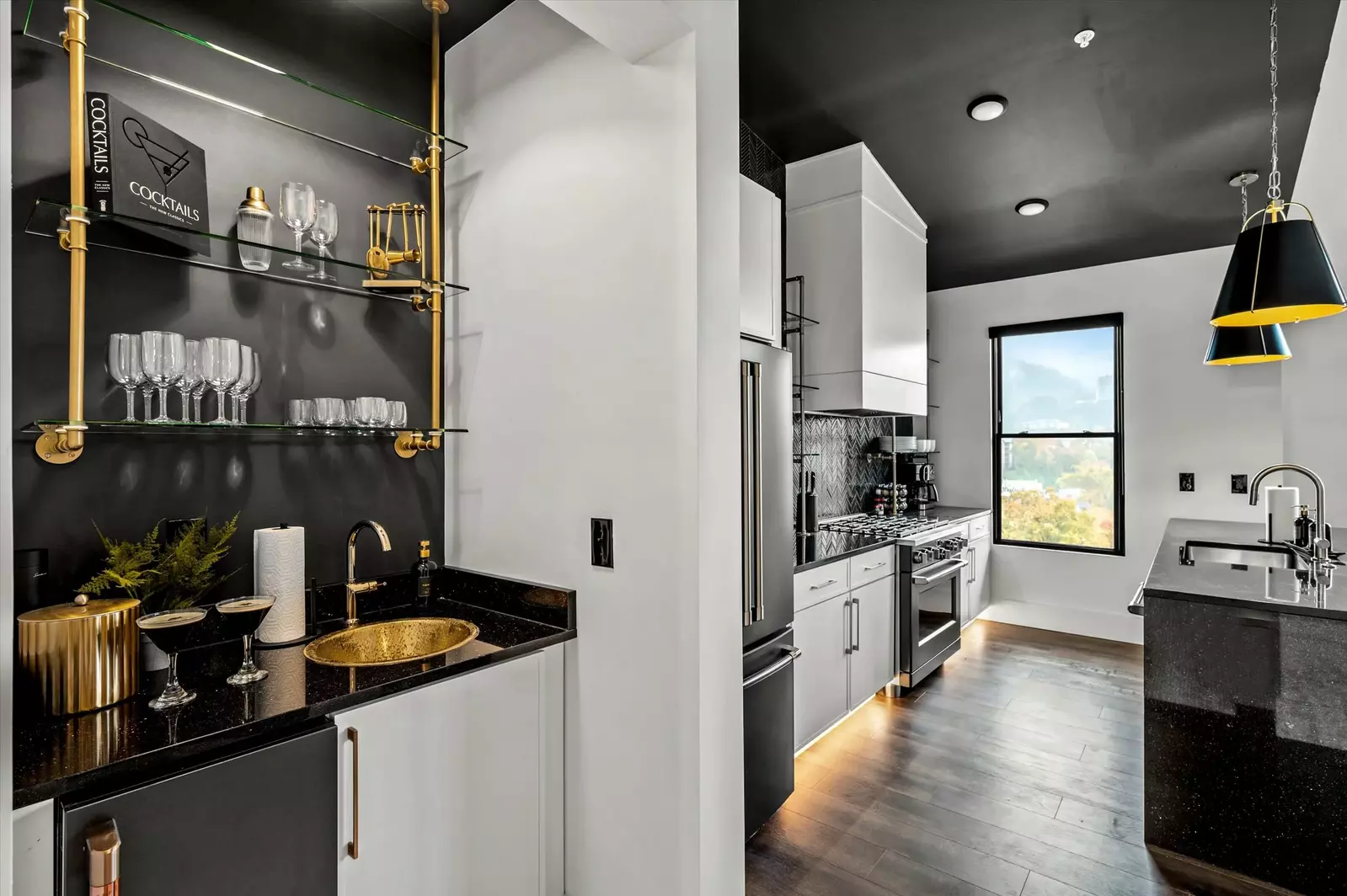 The Overlook at 738 - Unit 6