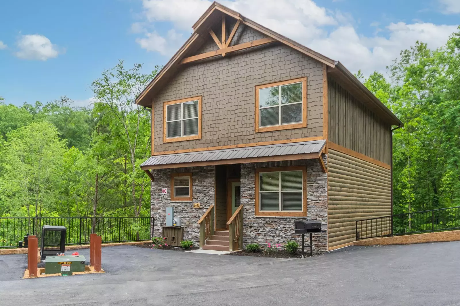 Serenity Lodge