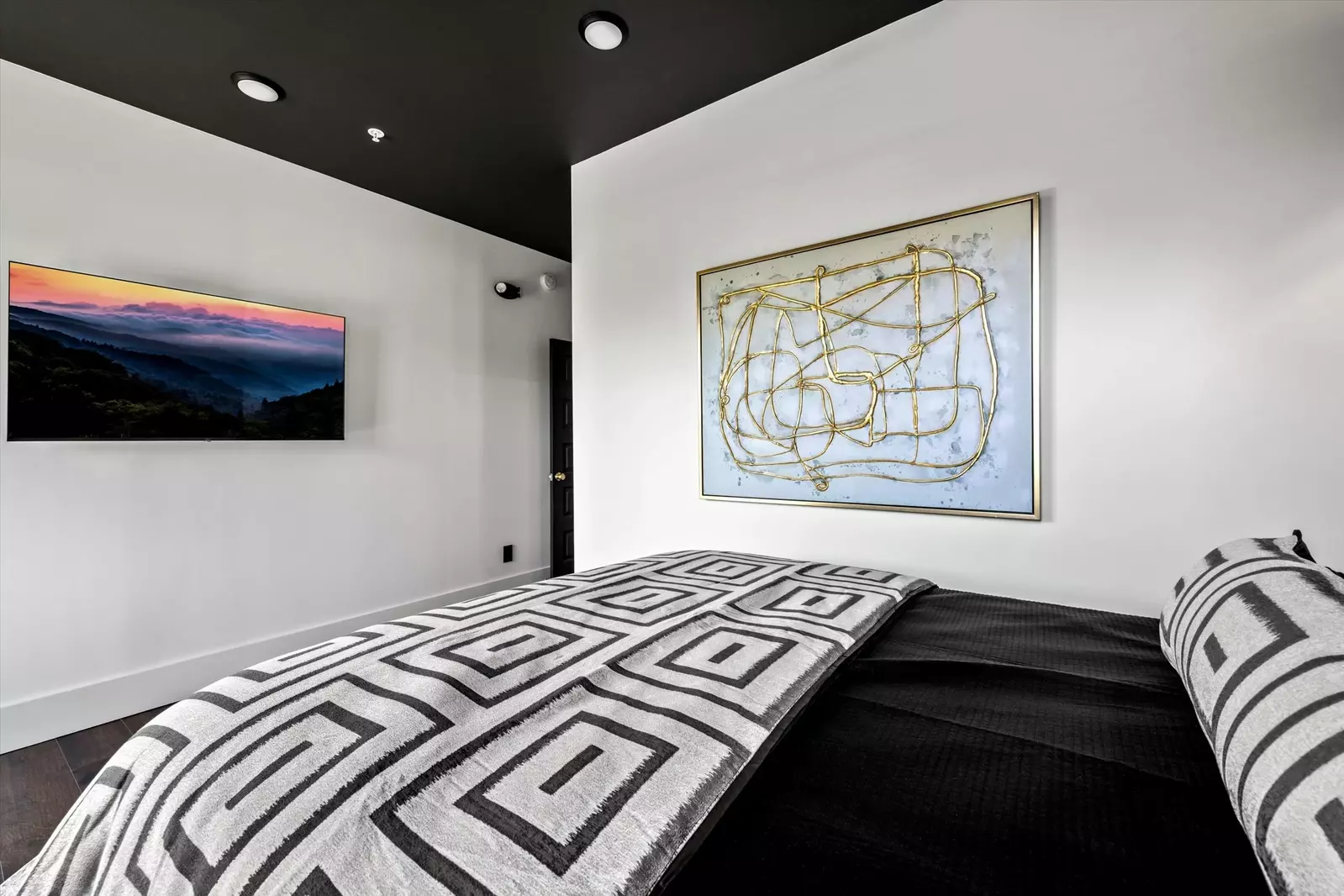 The Overlook at 738 - Unit 4